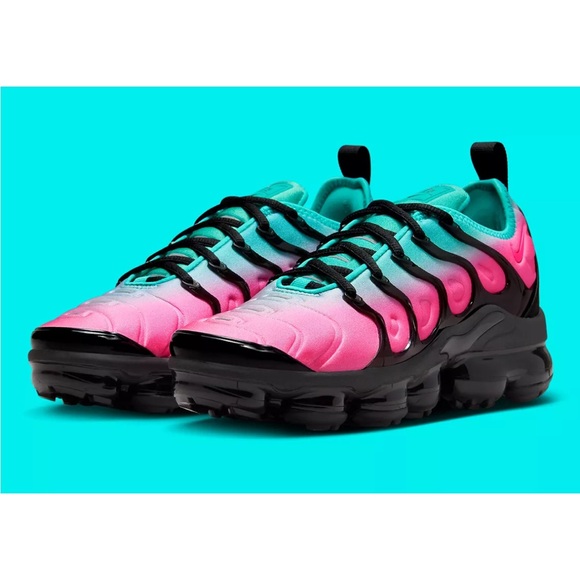 Nike Teal pink and Black Sneakers No box!!! - Picture 2 of 10